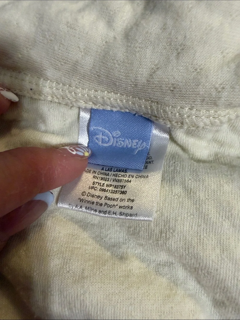 Vintage Winnie the Pooh one-piece - Picture 5 of 7
